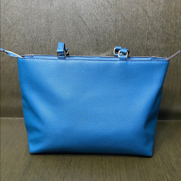 Trina Turk Blue Pebbled Faux Leather Tote/Purse Shoulder Bag with Colorful Pouch - Picture 7 of 16